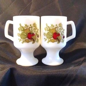 Set of 2 Vintage Milk Glass Corelle Spice of Life footed mugs
